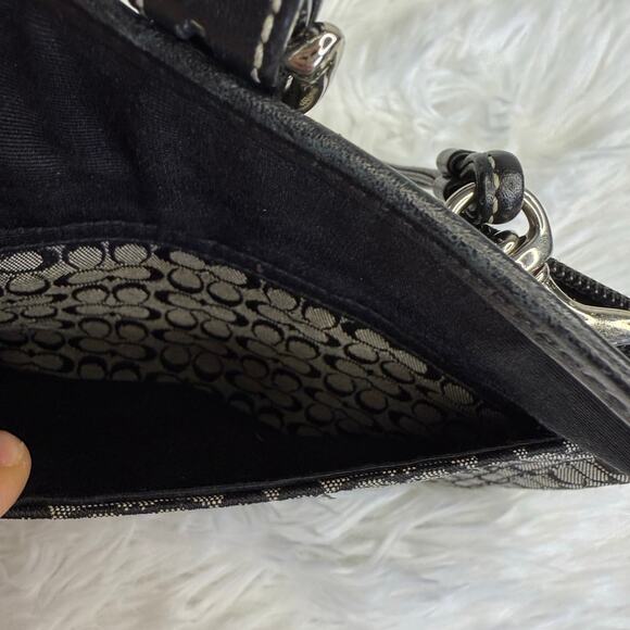 COACH y2k Soho Black Signature Canvas Wristlet - Picture 6 of 10